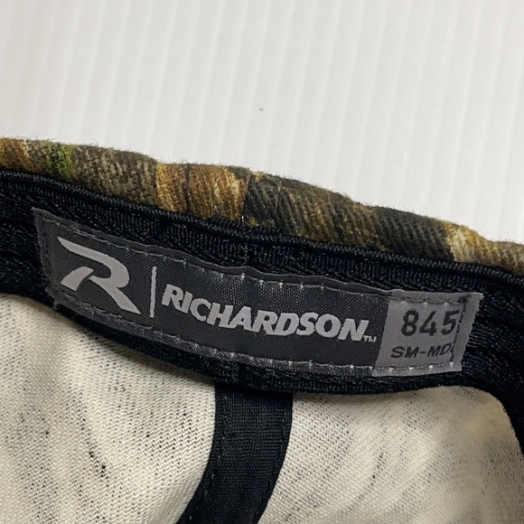 Richardson Men’s Camo Baseball Cap SM-MD Flexfit - Picture 8 of 8
